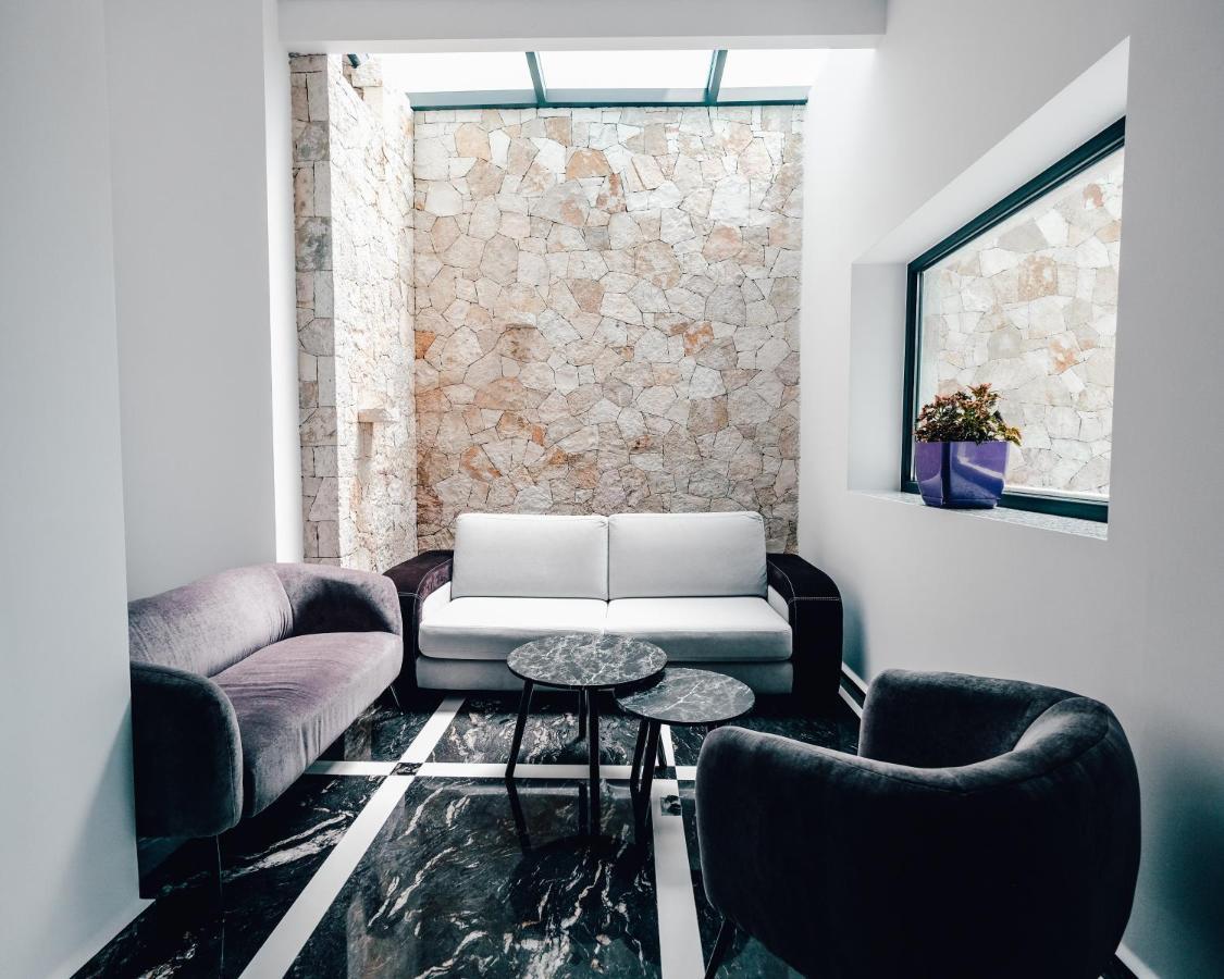 El Primero Hotel ساراندا المظهر الخارجي الصورة