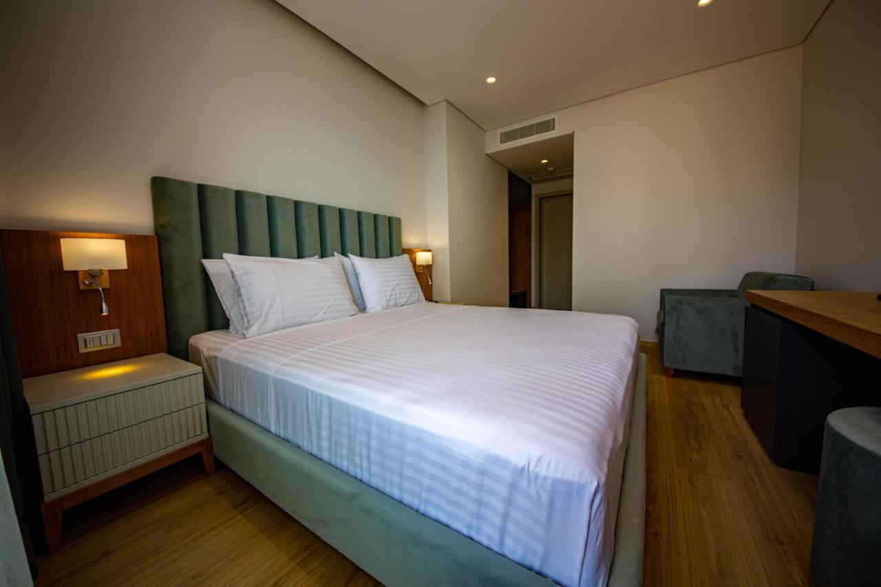 El Primero Hotel ساراندا المظهر الخارجي الصورة